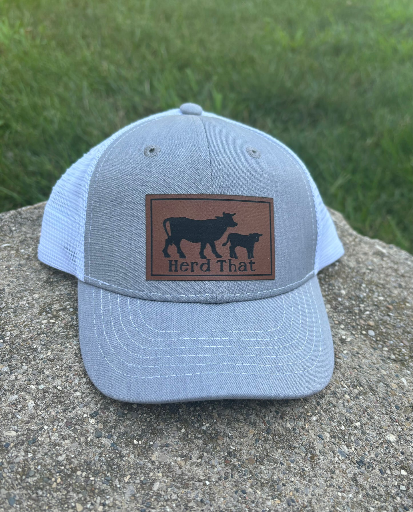 Herd That Trucker Hat- gray/white